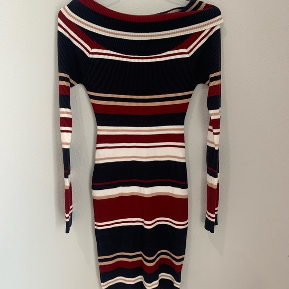 Women’s Kendall‎ & Kylie Size S Sweater Dress - Picture 6 of 8